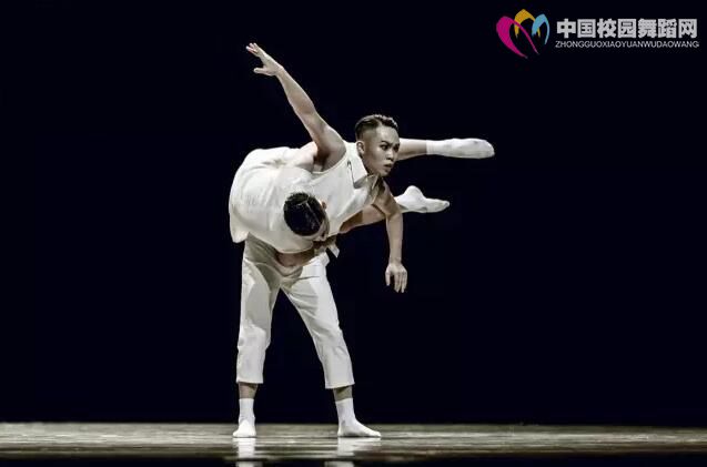 1.《觉醒》北京舞蹈学院.jpg